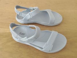 Sandalen weiss Grösse 35