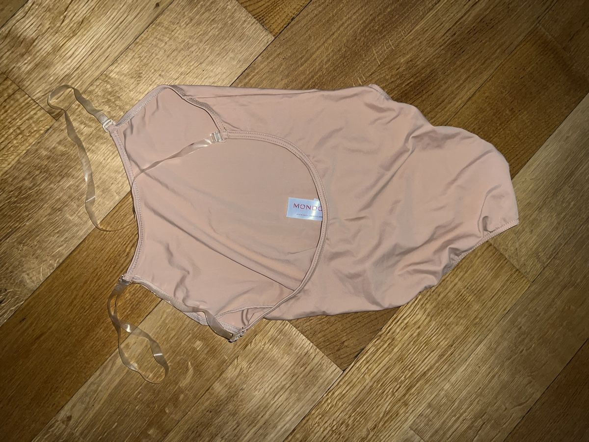 Completi & Tailleur: Mondor Turnanzug in Nude – Nuovo (secondo la descrizione) da Aesch BL venduto da sof_rk2j 1
