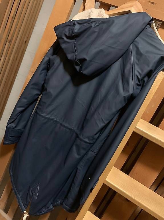 Giacche: Jacke derbe – Usato da Zürich venduto da Angela_Chloe 1