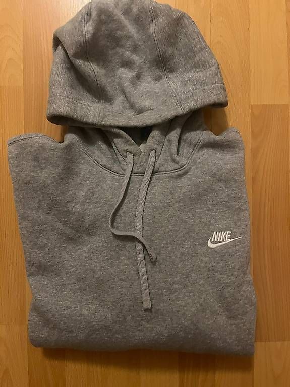 Maglioni & Felpe: Pull Nike gris  – Usato da Chavannes-Renens venduto da luc_52p8 1