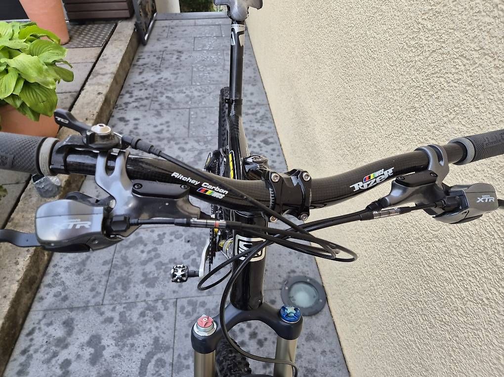 Scott Velos: SCOTT GENIUS MC 10 Fully Carbon – Gebraucht aus Siebnen von Brixia 2