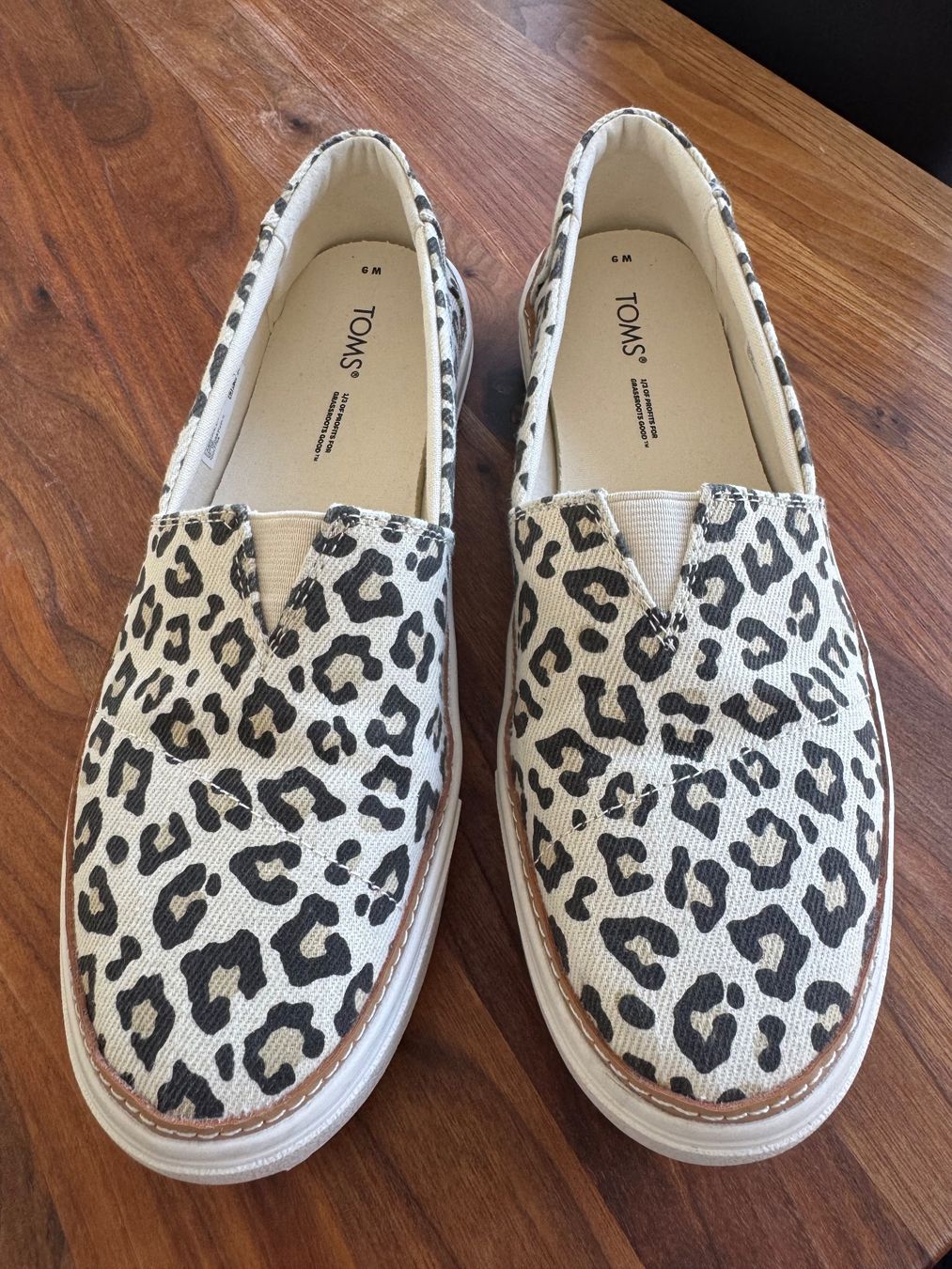 Toms Damenschuhe: Toms Schuhe – Gebraucht aus Kerzers von sydney04
