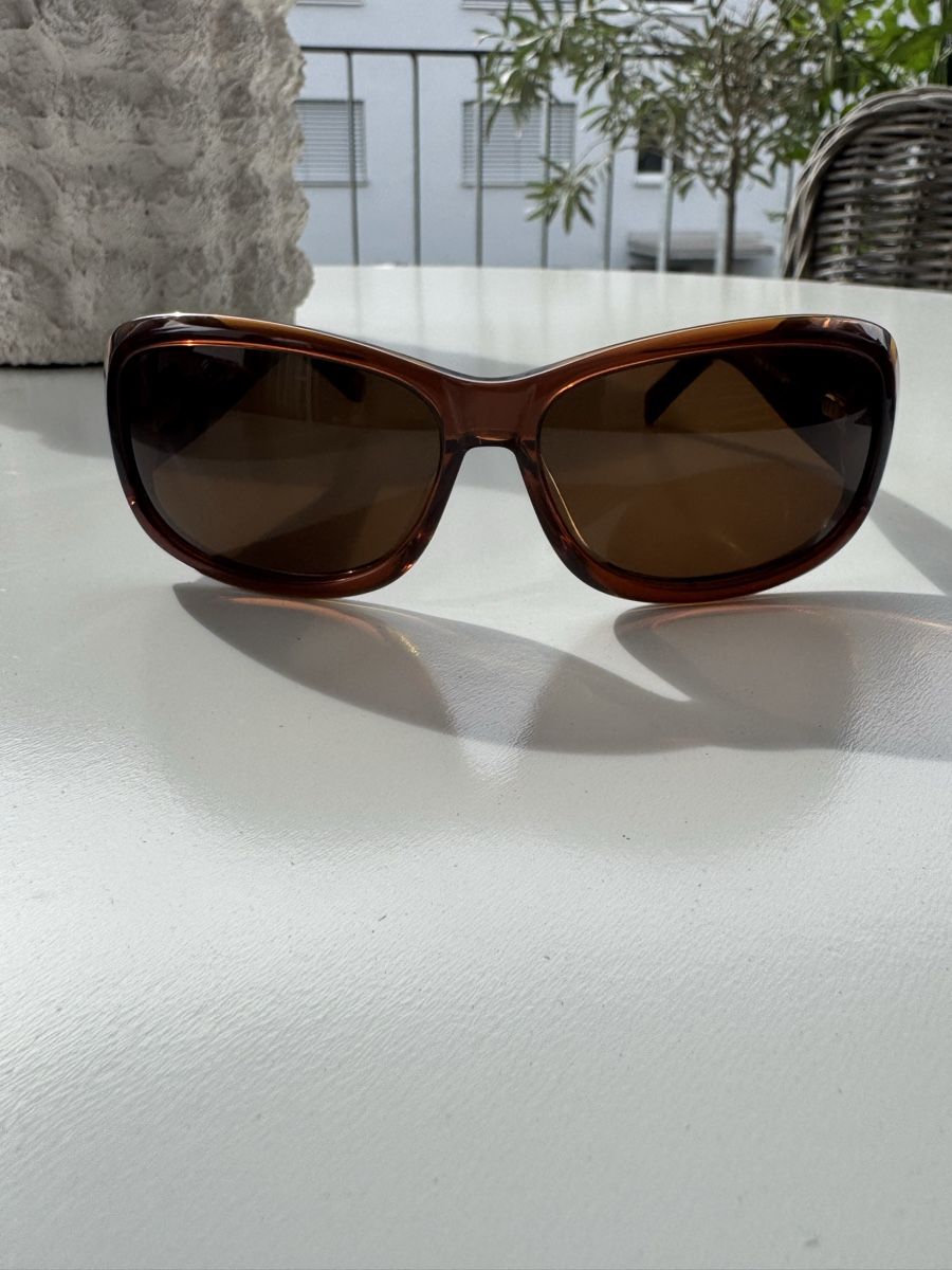 Lacoste Lunettes & Verres: Sonnenbrille Lacoste – D'occasion à Galgenen par rpoto 1