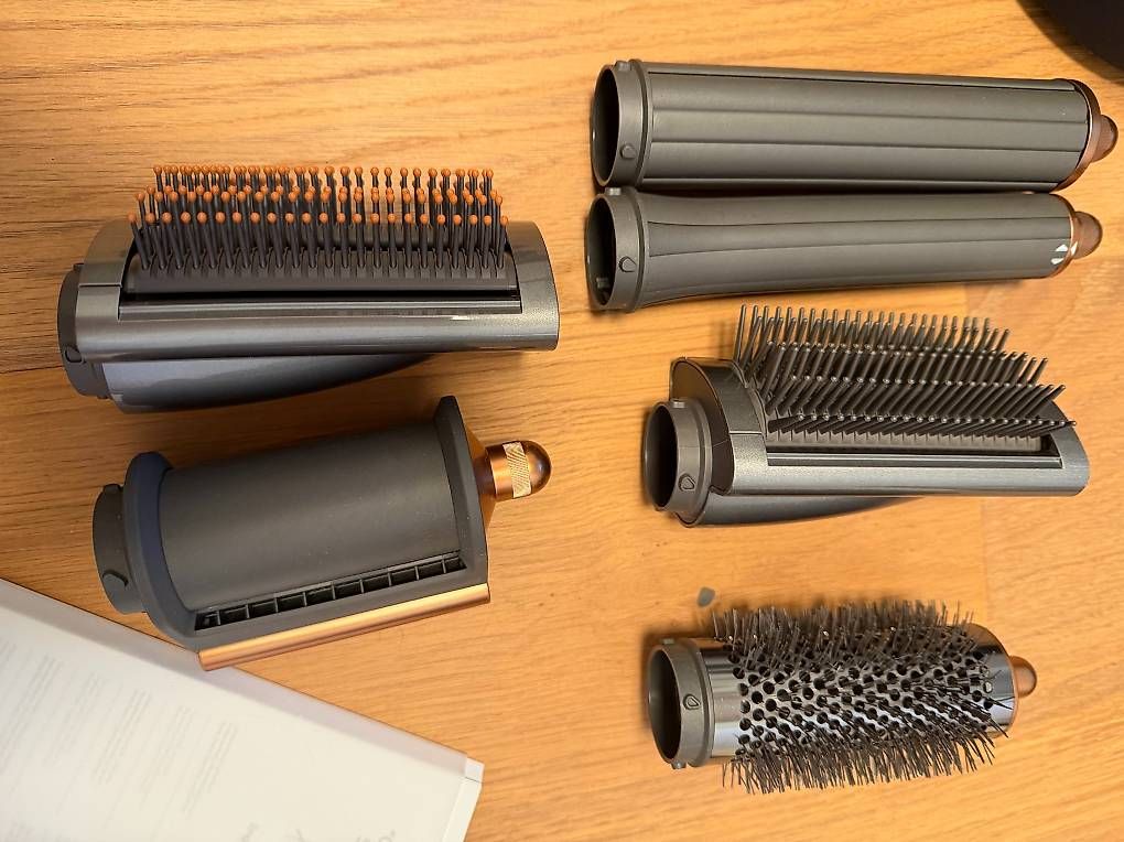Piastre & Arricciacapelli: Dyson Airwrap Multi-Styler (CH-Stecker) – Usato da Gümmenen venduto da sch_2p8y 1
