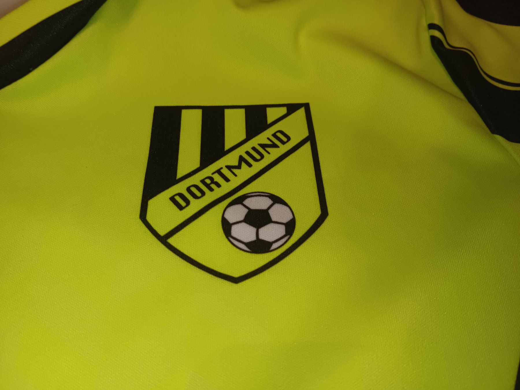 Camicie, T-shirt & Polo: Fussball  Shirt' Dortmund.Gr.M – Usato da aarburg venduto da macacito 3