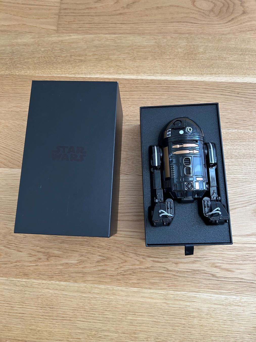 Star Wars Giocattoli: Star Wars R2-Q5 Figur mit Box Sphero – Usato da Altenrhein venduto da _6sbw 2