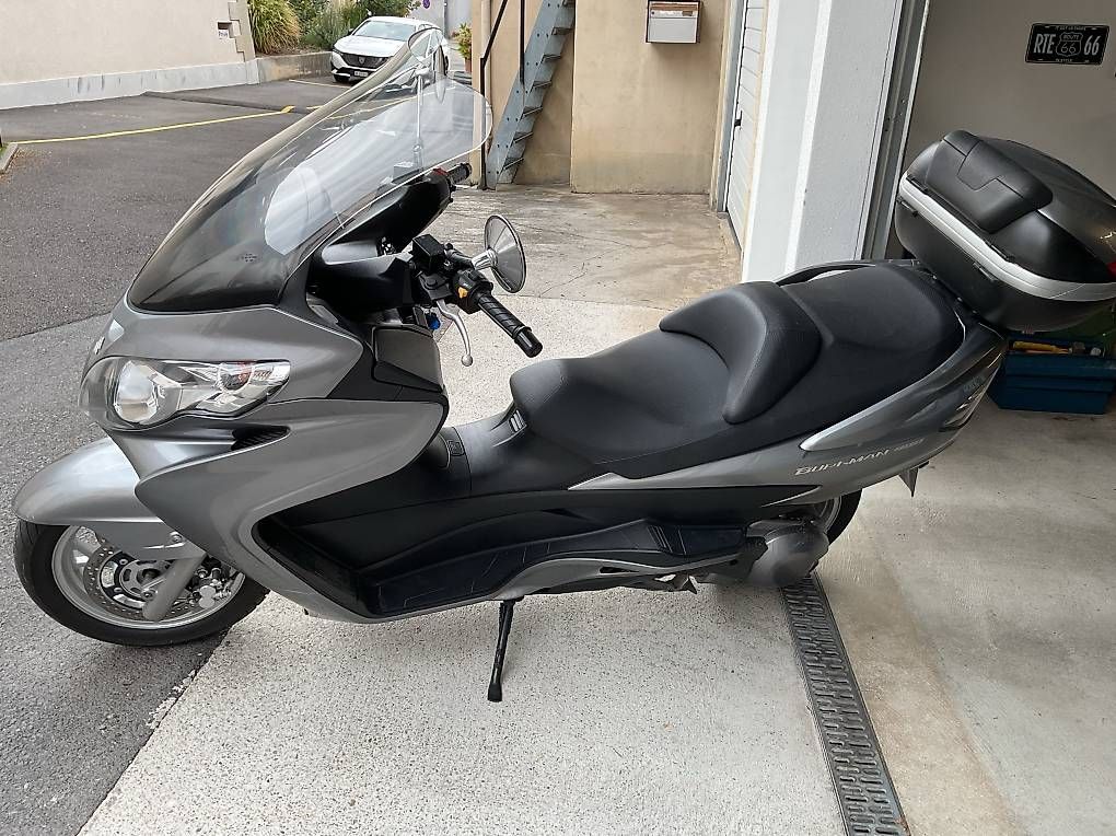 Scooters: Suzuki BURGMAN – Gebraucht aus Bussigny von Simbabubu