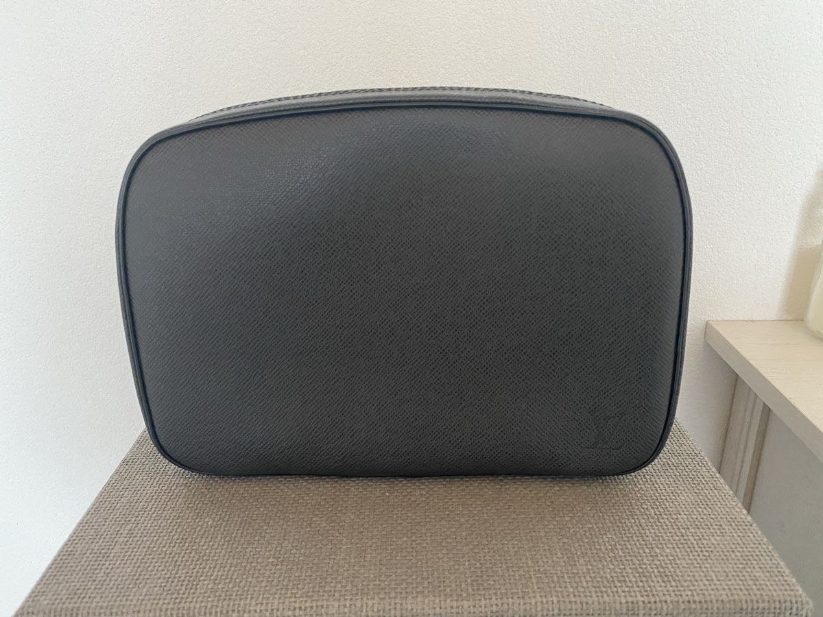 Louis Vuitton Taschen für Damen: Schwarze Louis Vuitton Tasche – Neu (gemäss Beschreibung) aus Winterthur von  3