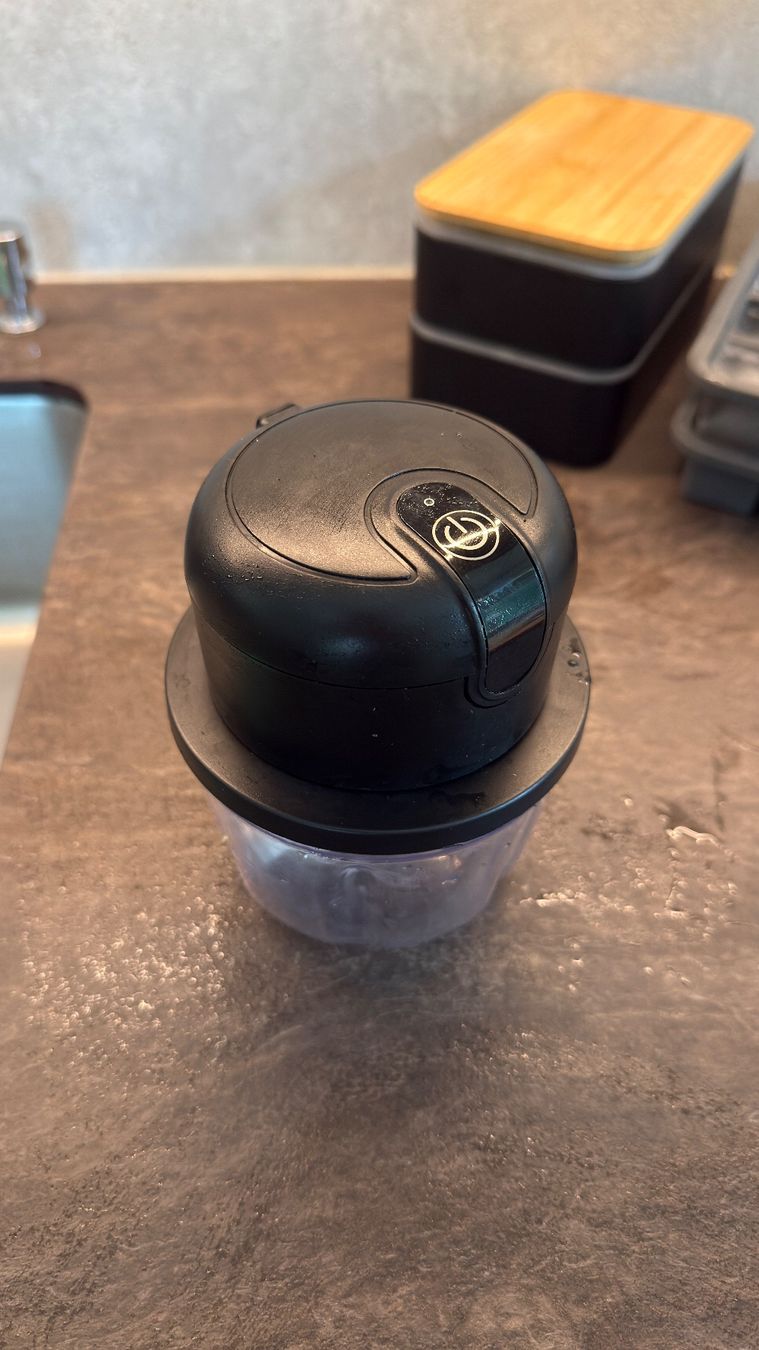 Küchengeräte: praktischer Mini Mixer aufladbar – Gebraucht aus Altdorf UR von sjk_jz2s