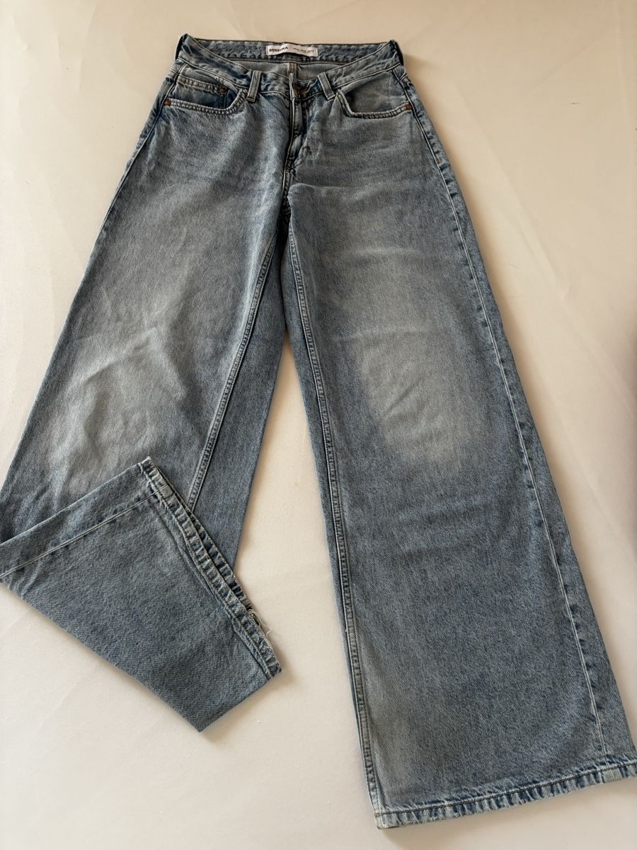 Bershka Pantaloni: Jeans Bershka  – Nuovo (secondo la descrizione) da Vouvry venduto da sha_rk5q 1