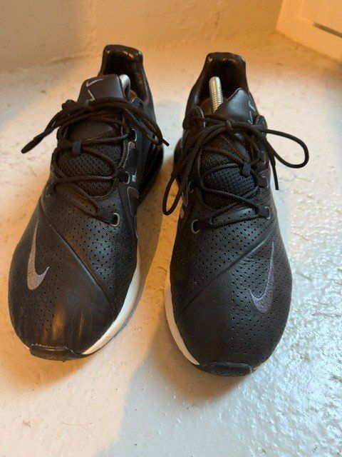 Nike Scarpe da uomo: Nike Air Max 270, Grösse 42, Schwarz Leder, – Usato da Bern venduto da howi72 3