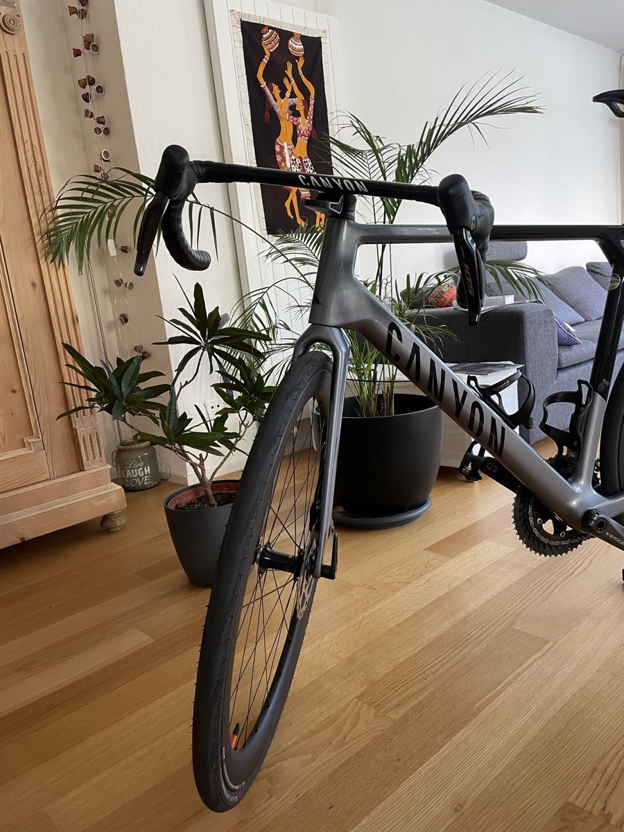 Canyon Biciclette: Canyon Ultimate Cf sl7 di2 2025 – Usato da Andelfingen venduto da Chiquilla0 2
