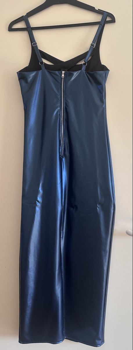 Bershka Vestiti: Robe longue BERSHKA bleu néon taille M – Nuovo e nell'imballaggio originale da Onex venduto da ale_5fgb 1