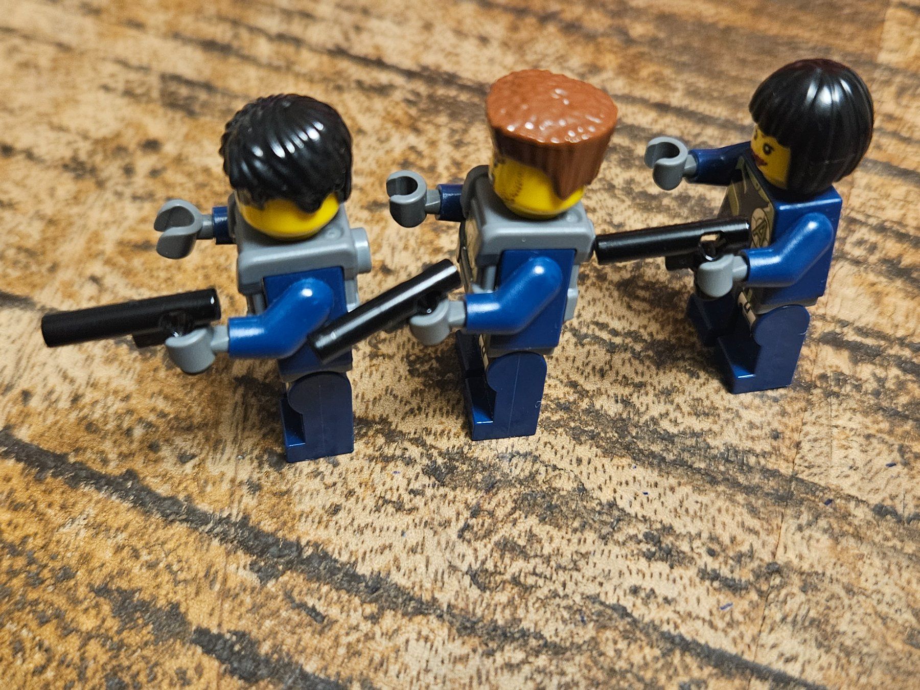 Lego Kit di costruzioni: lego lot de 3 figurines – Usato da Confignon venduto da Ecrofigs 2