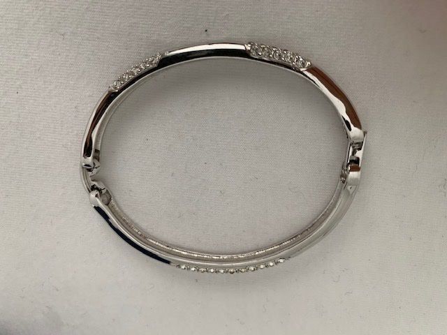 Swarovski Armbänder & -reifen: Swarovski bracelet – Gebraucht aus Dallenwil von ZD2019 1