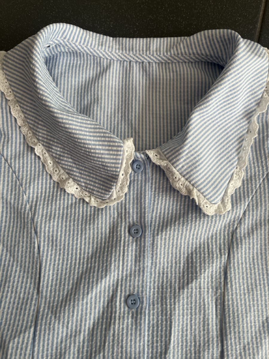 Camicette, T-shirt & Top: Bluse Kinder blau gestreift mit Spitze Grösse M gebraucht – Usato da Belp venduto da ali_dt77 1