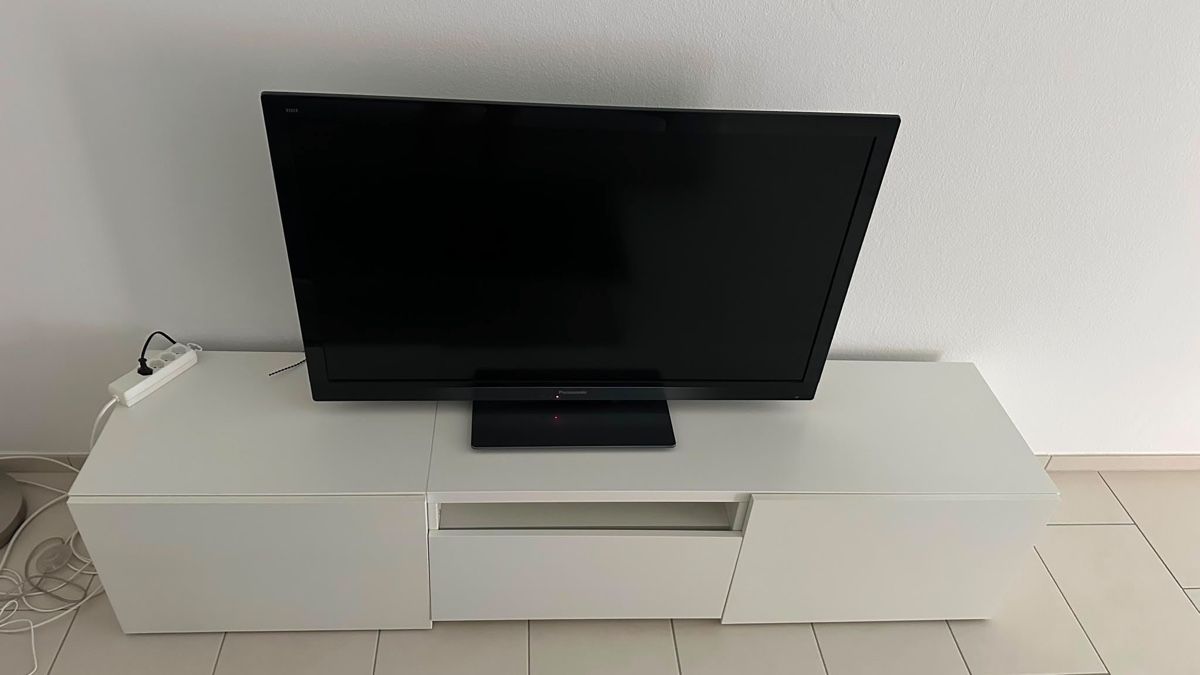 Mobili TV: TV Komode Grösse 180x40x40 – Nuovo (secondo la descrizione) da Unteraegeri venduto da Danijel3007 1