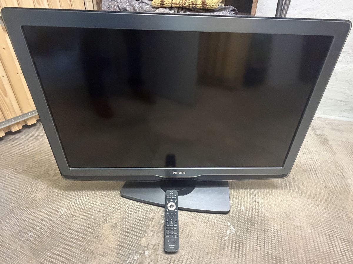 Philips Televisori: 37"Fernseher – Usato da Arch venduto da Carrera2015