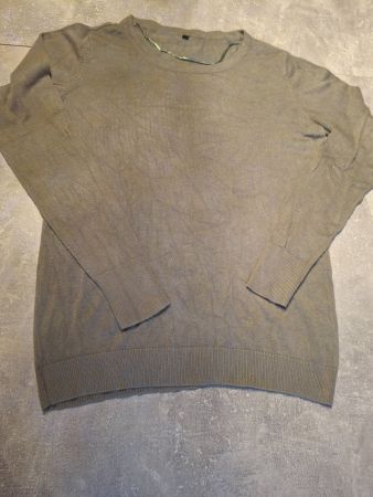 Pull vert olive taille L marque Chicorée