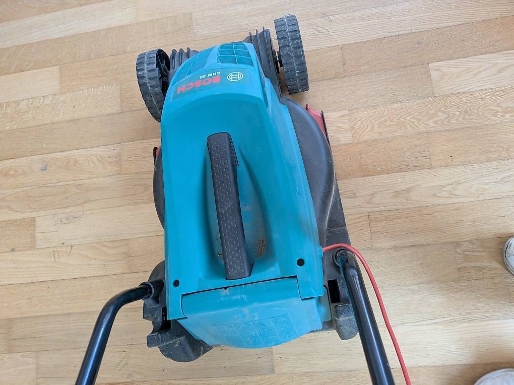Tagliaerba: Bosch electric lawnmower/ Rasenmäher – Usato da Schlieren venduto da tan313 3