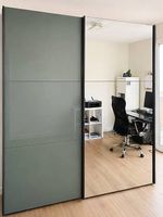 Kleiderschrank