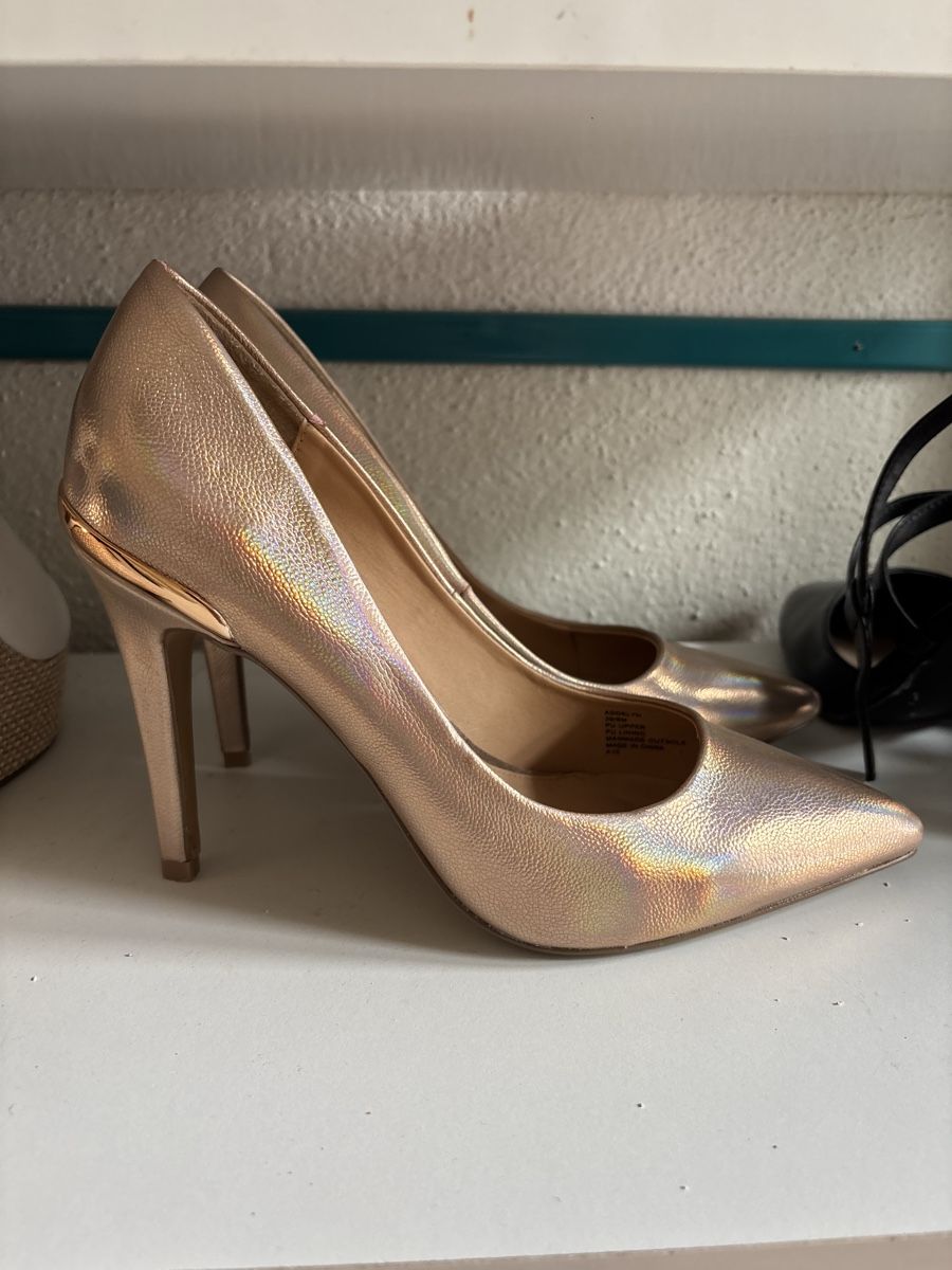 Scarpe da donna: Metallic rose pumps gr 39 – Usato da Bütschwil venduto da sof_p98b 1