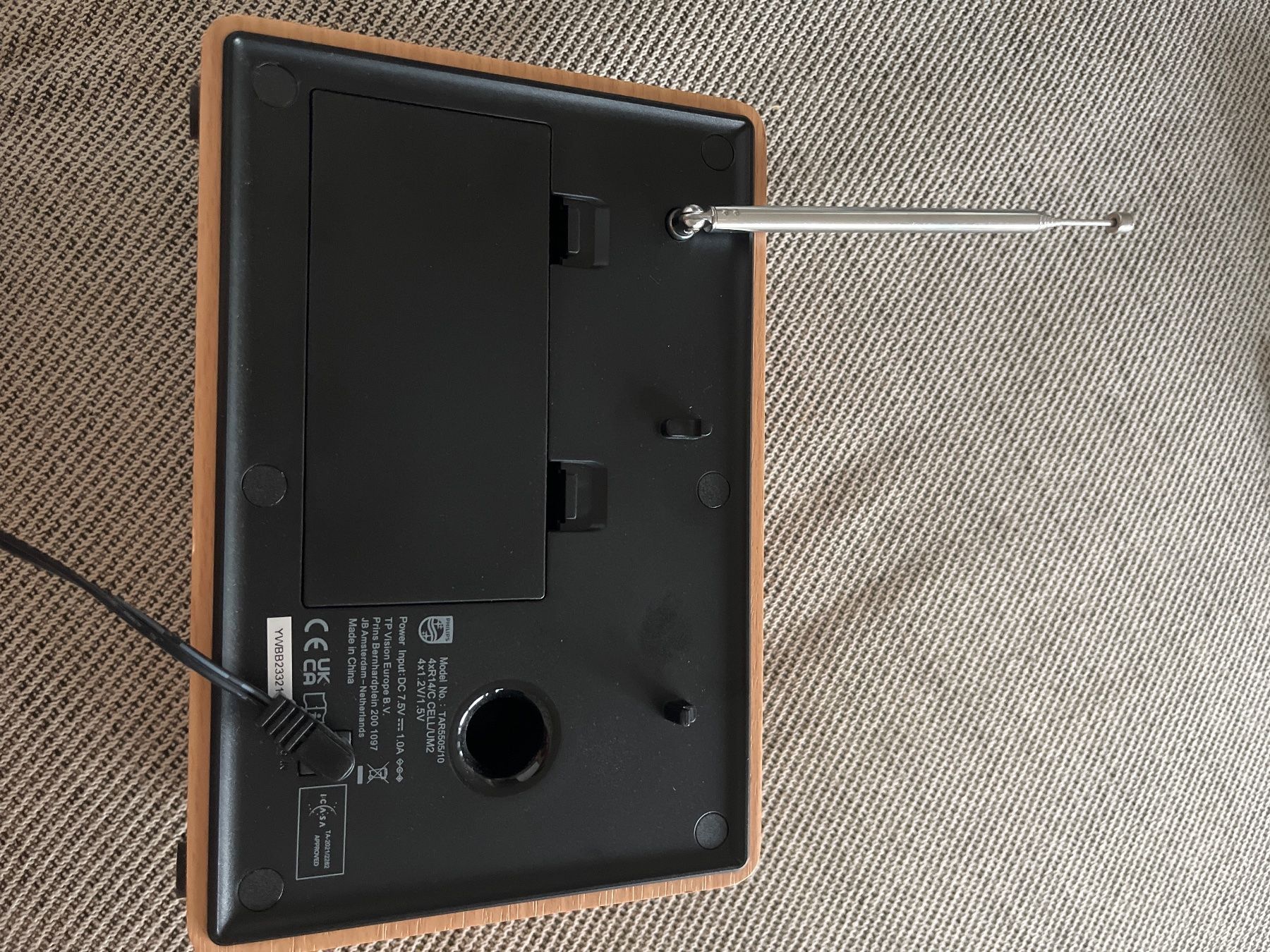 Radios: Digitalradio Philips DAB+ / FM Bluetooth in Holzoptik – D'occasion à Bühler par gug_dzj7 1
