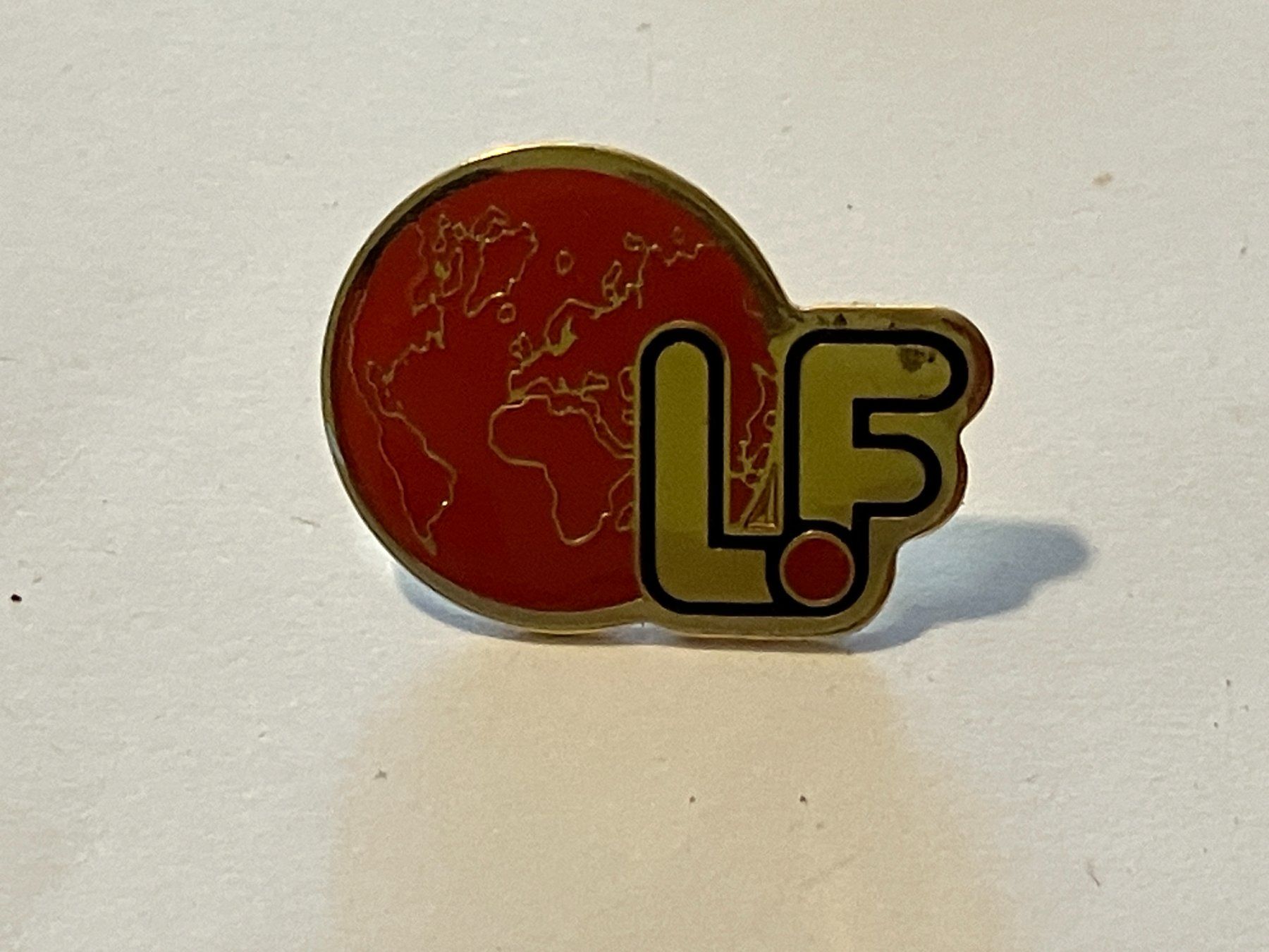 Placchette & Badge: 1 Pin LF – Usato da Basel venduto da djwwpp
