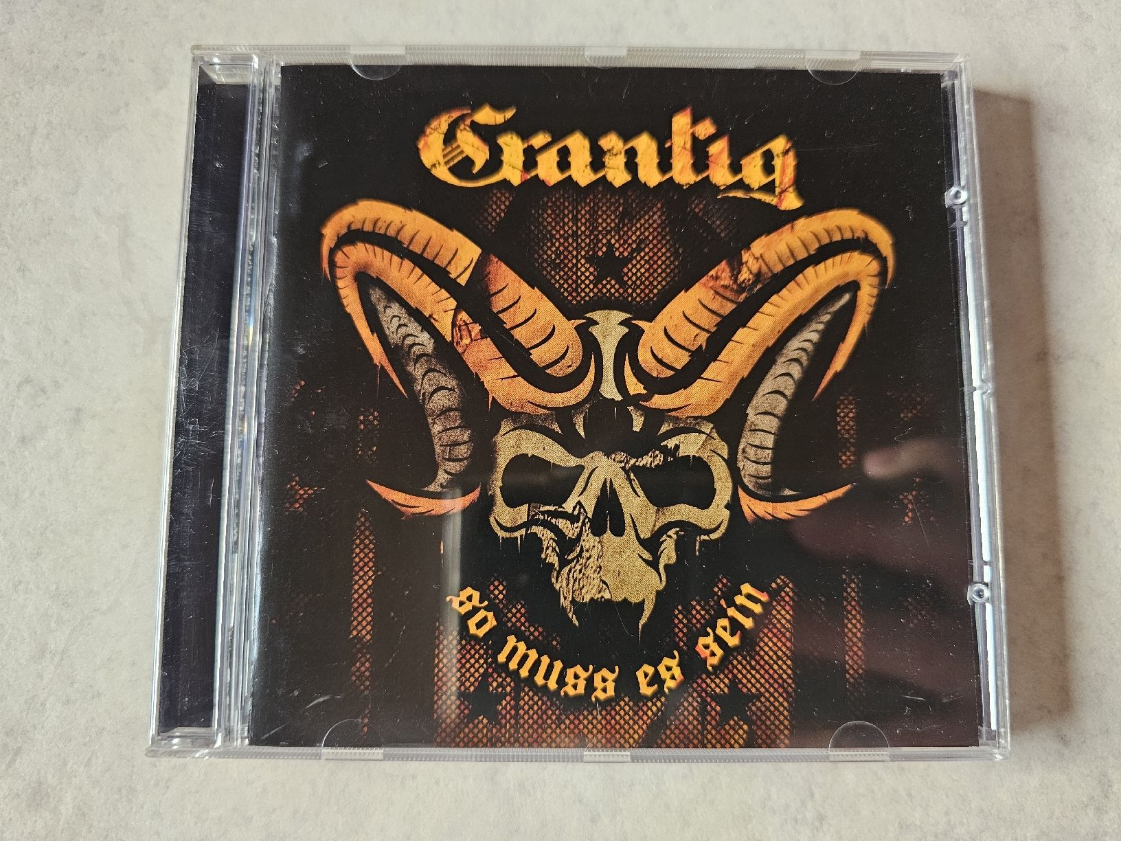 CD: Grantig  -  So muss es sein – Usato da Schneisingen venduto da backstore24