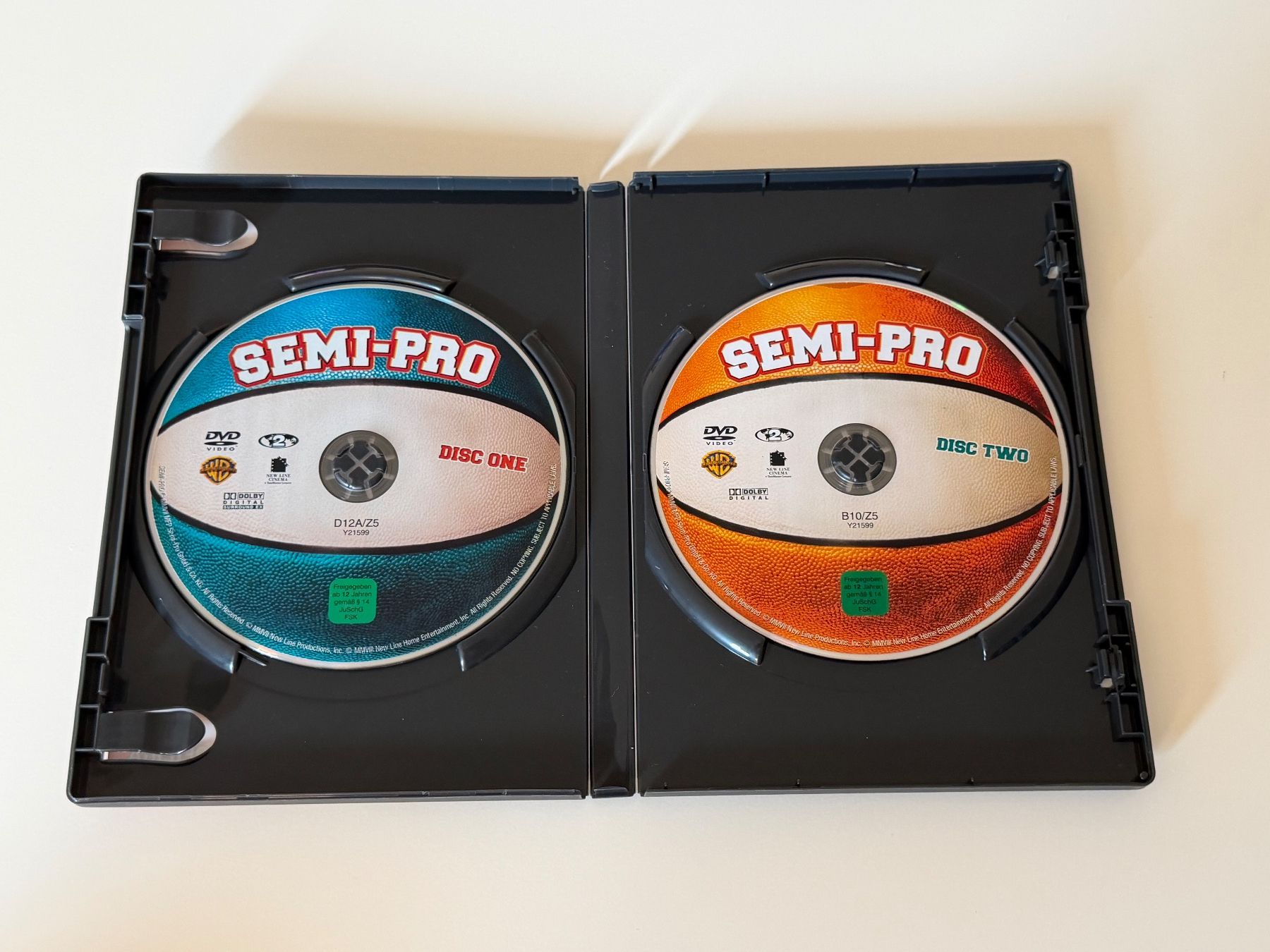 Tous les DVDs: DVD Semi-Pro 2-Disc Special Edition Will Ferrell – D'occasion à Altstätten SG par sheamus 2