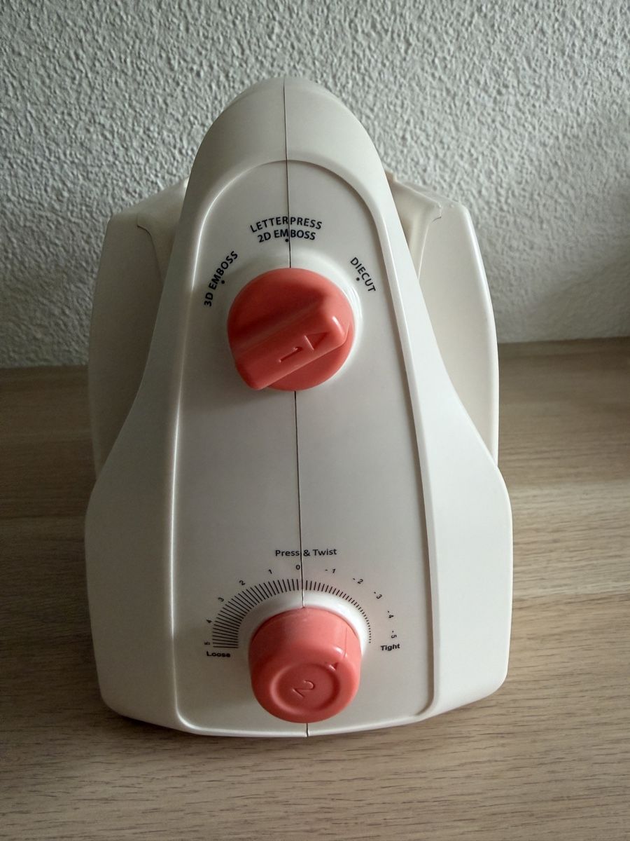 Tutte le macchine: Stanz und Prägemaschine A4 – Nuovo (secondo la descrizione) da Schübelbach venduto da Sambodscha 5