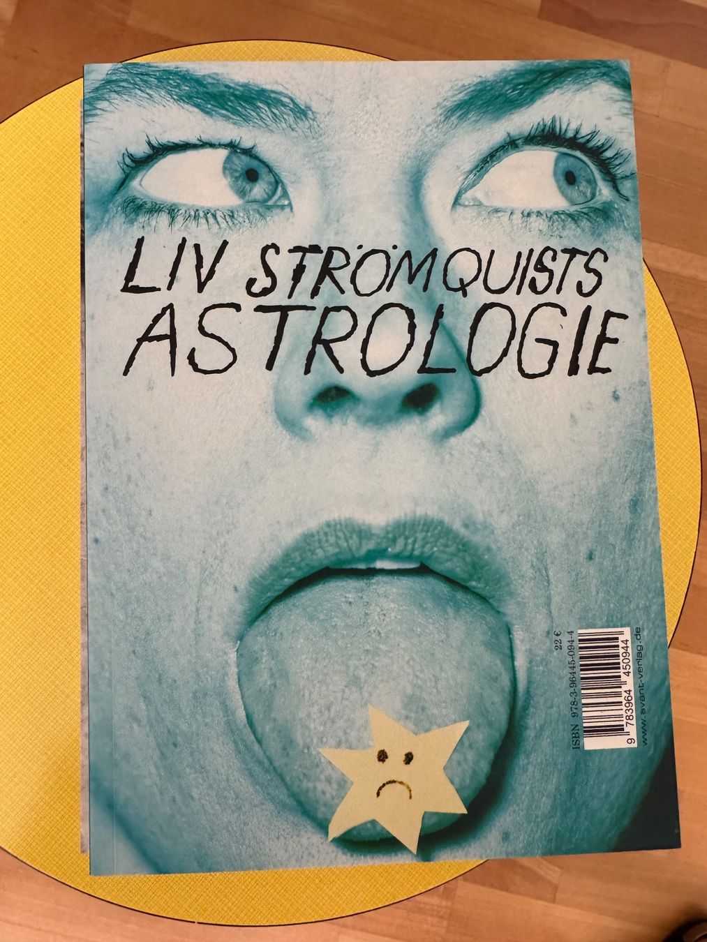 Fumetti: Buch Liv Strömquist Astrologie – Nuovo (secondo la descrizione) da Zürich venduto da sinaxnoemi 1