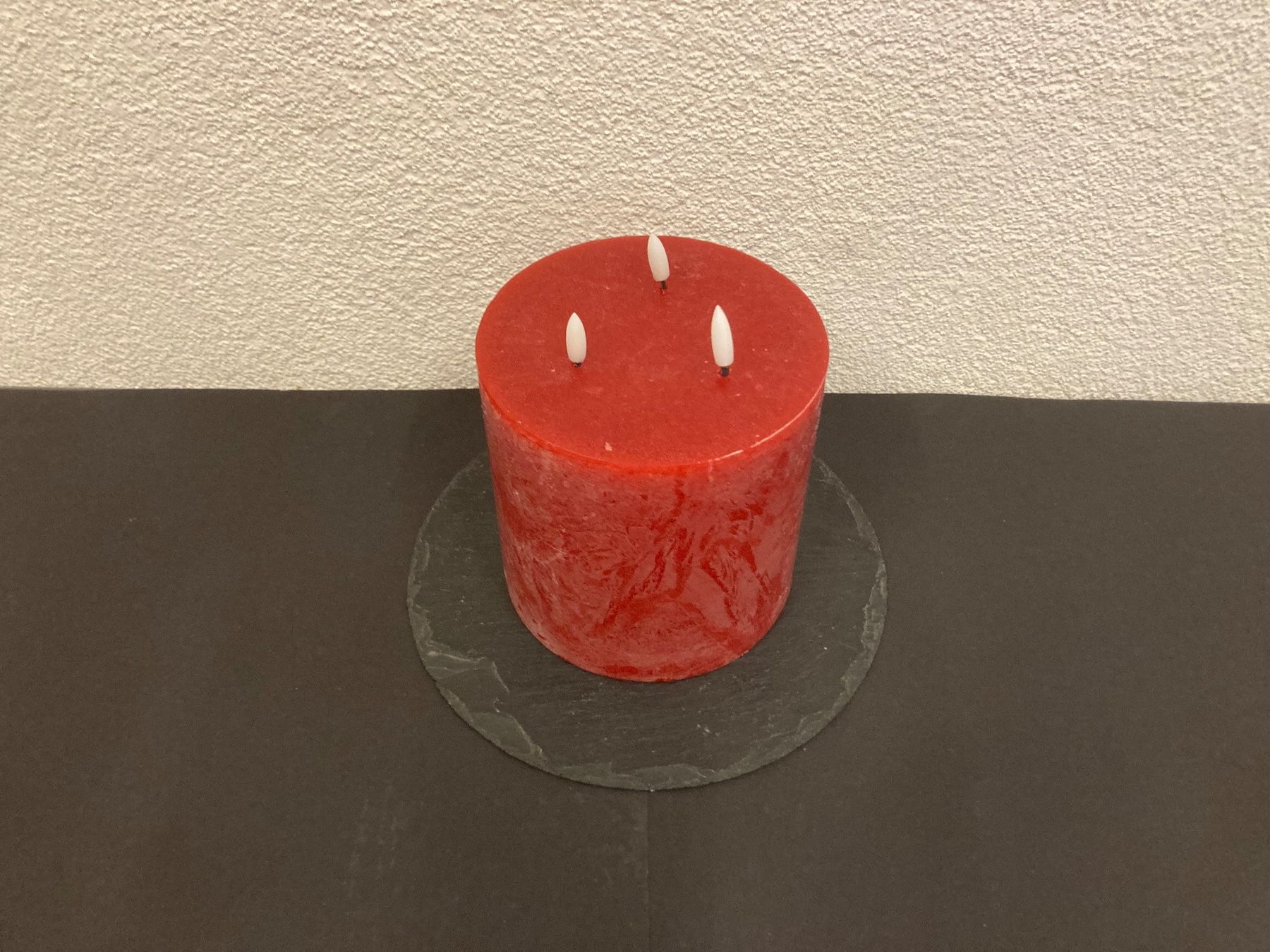 Candele: LED Echtwachs 3-Docht Kerze, 15 x 15 cm, rot, Timerfunktion – Nuovo e nell'imballaggio originale da Neuenhof venduto da jorogo 2