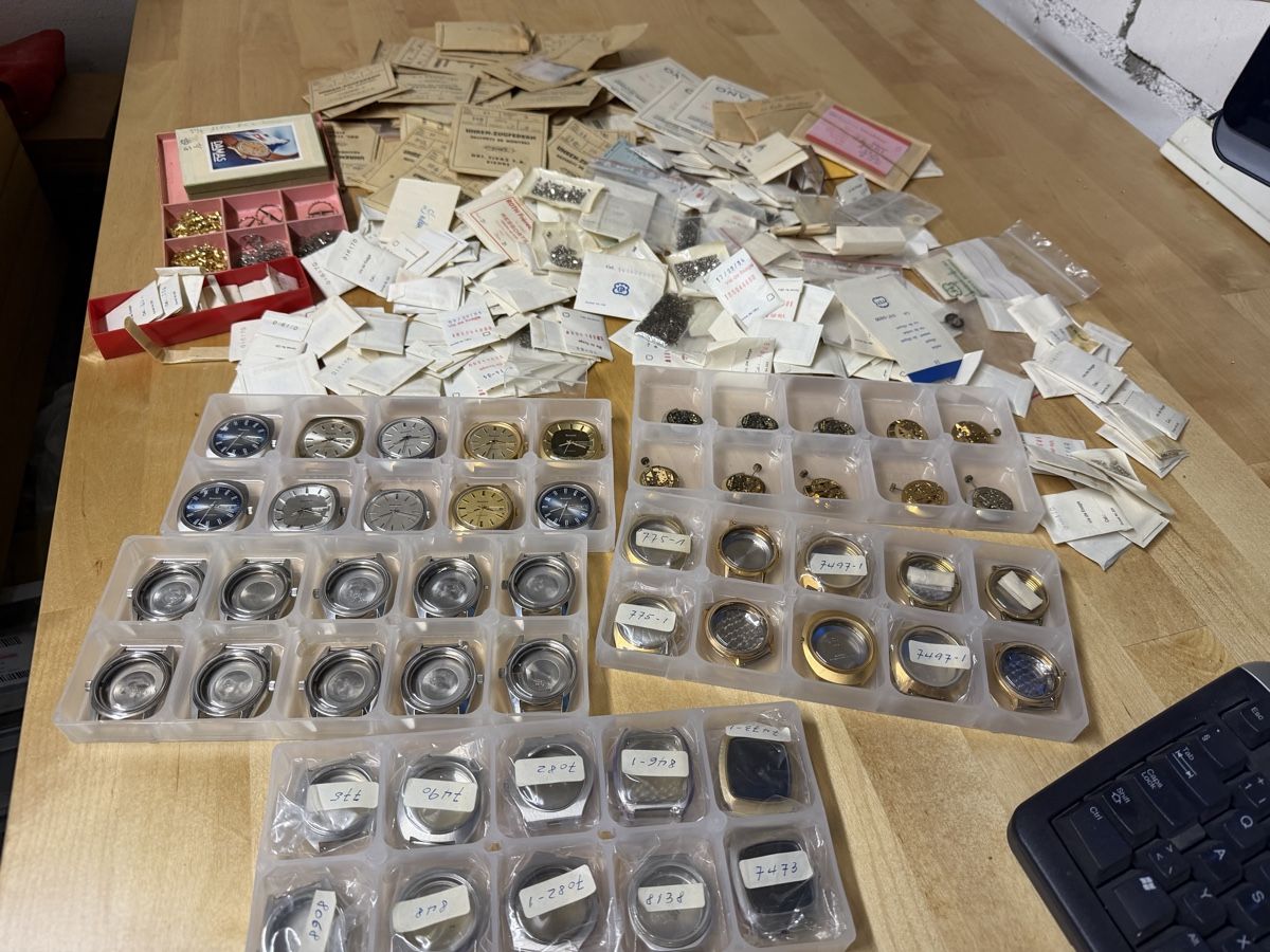 Altri accessori per orologi: Fournitures Horlogères – Usato da Bassecourt venduto da 59.00chf