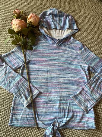 Super soft girl hoodie age 6-7 (116-122cm)