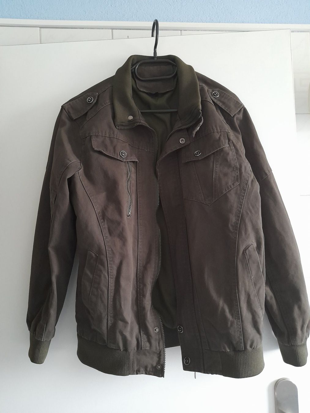 Jacken: Jacke / Freizeitjacke, grün – Gebraucht aus Eiken von Lashar