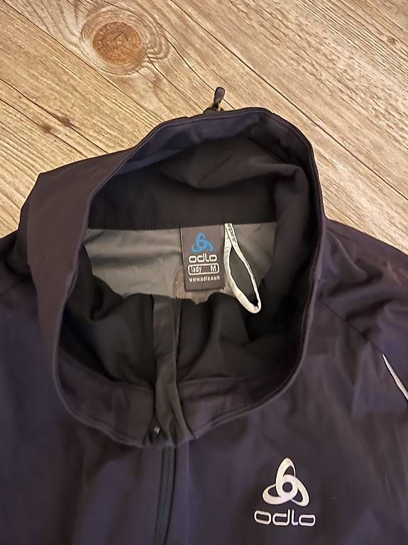 Giacche: Veste de course Odlo taille M – Usato da Yverdon-les-Bains venduto da car_xd5s 1