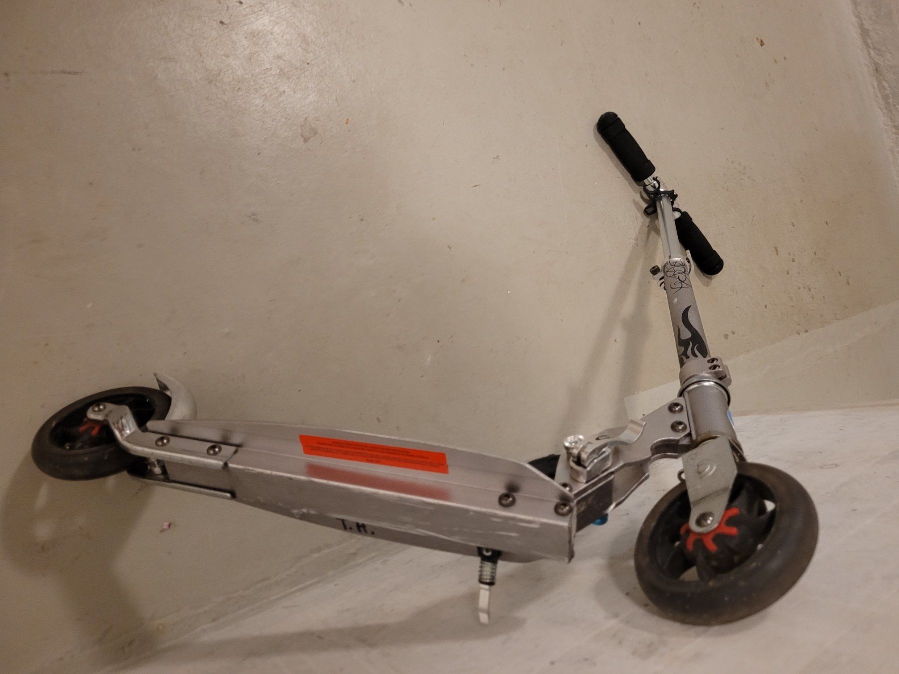 Scooters: Micro Scooter – Gebraucht aus Sevelen von Motchi 2