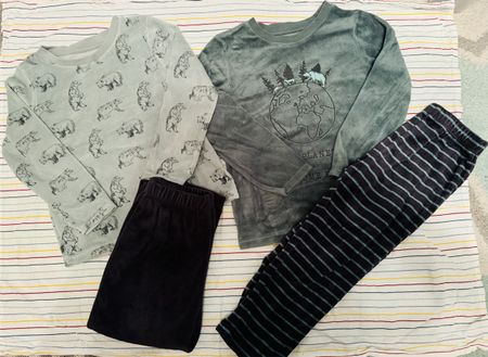 Kuscheliger 2er-Kinderpyjama, Gr. 4 (102 cm)