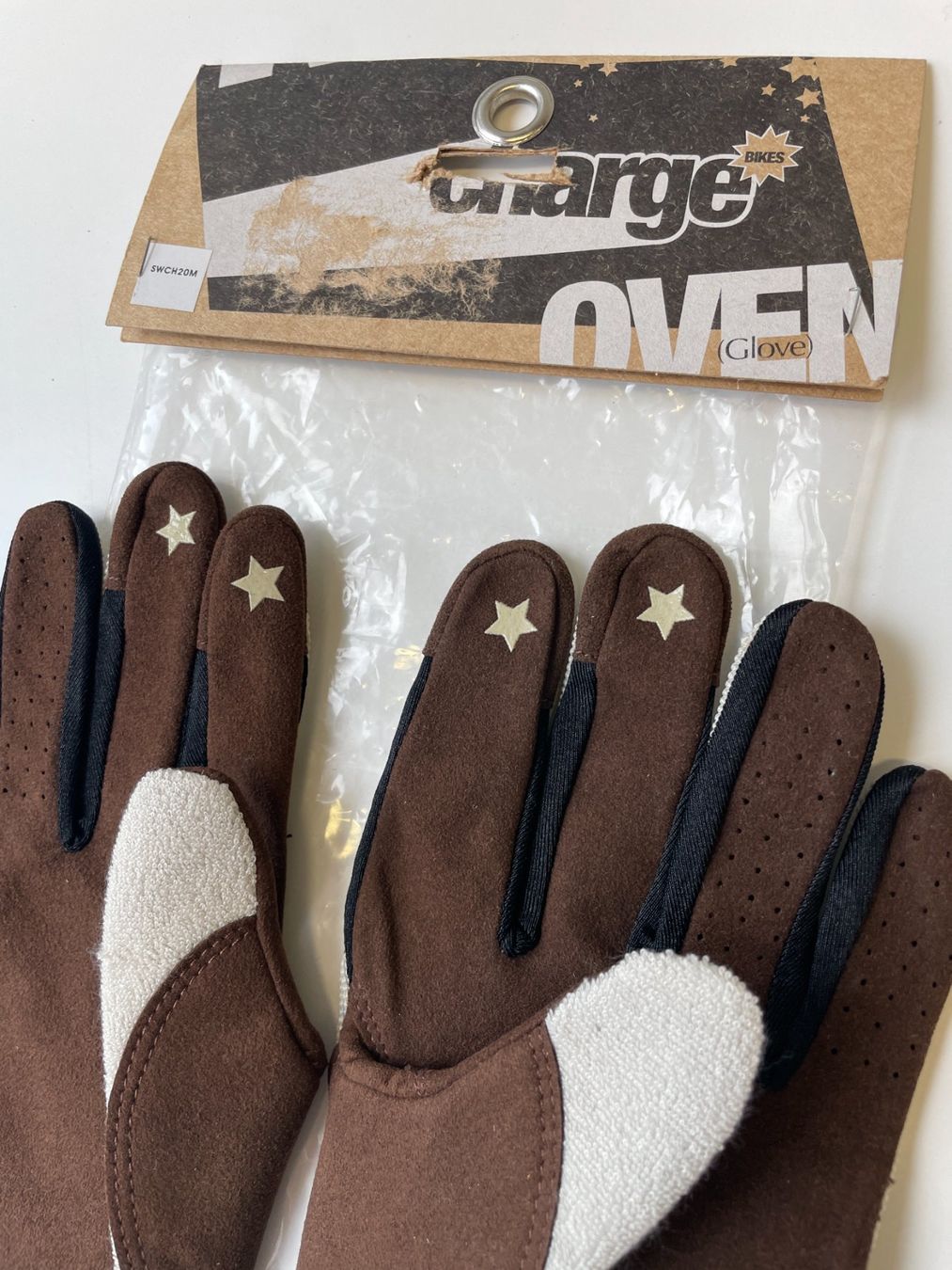 Guanti & manicotti: NEU - Charge 'OVEN' Velo Handschuhe Grösse M – Nuovo e nell'imballaggio originale da Bern venduto da lolapennt 4