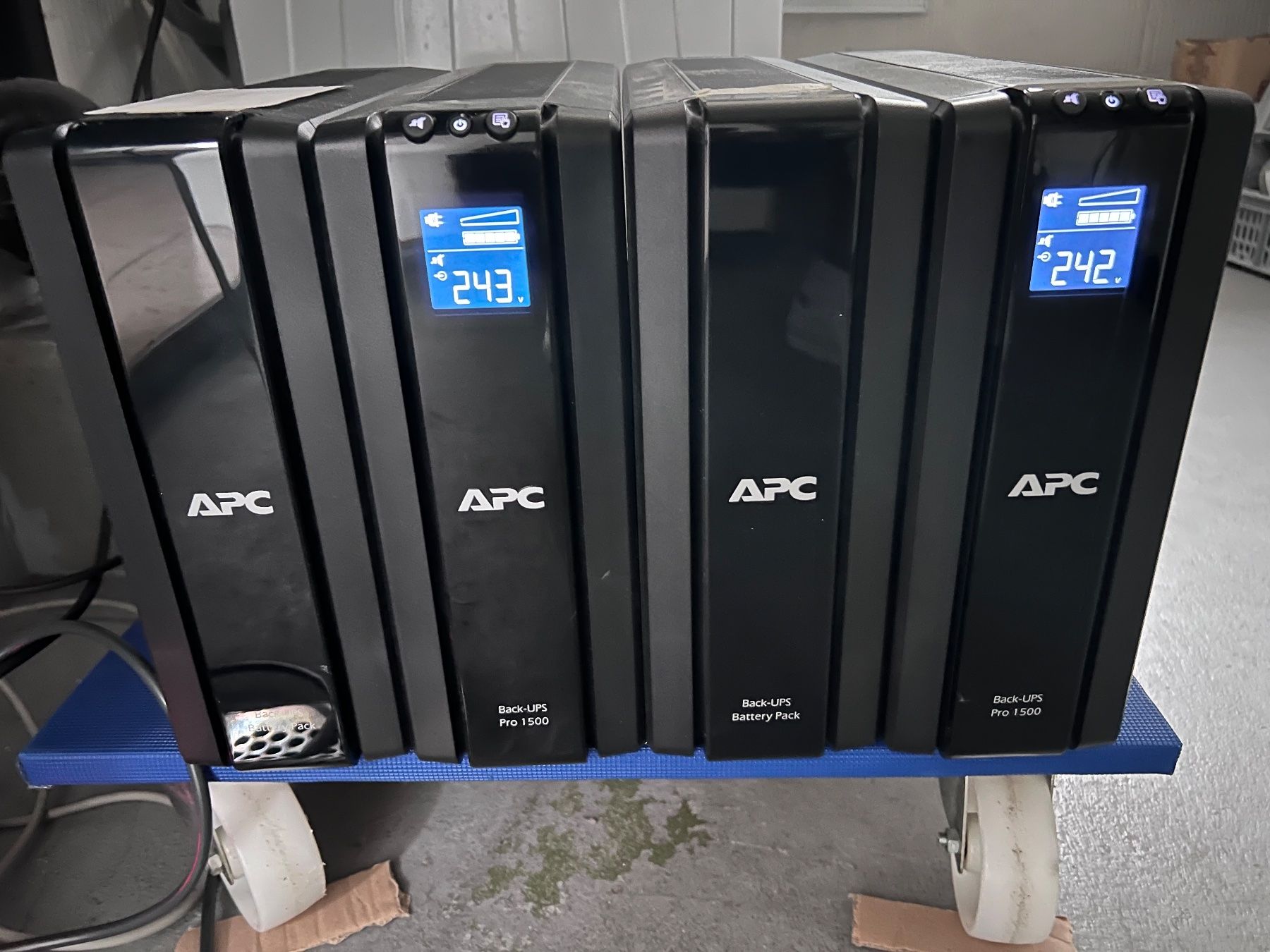 Apc Caricatori & Batterie: APC Back-UPS Pro 1500 VA, 865 W, Line-Interaktiv USV – Usato da Root venduto da Tech-Nick 5