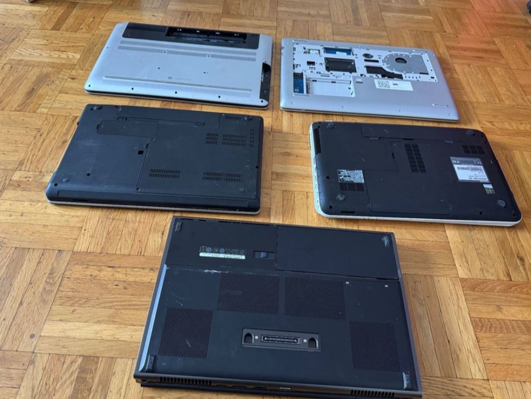 PC: Lot d'ordinateur portable  – Difettoso da Winterthur venduto da Bernantini 2