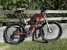 Mountainbike Rocky Mountain Element 50 rot gebraucht