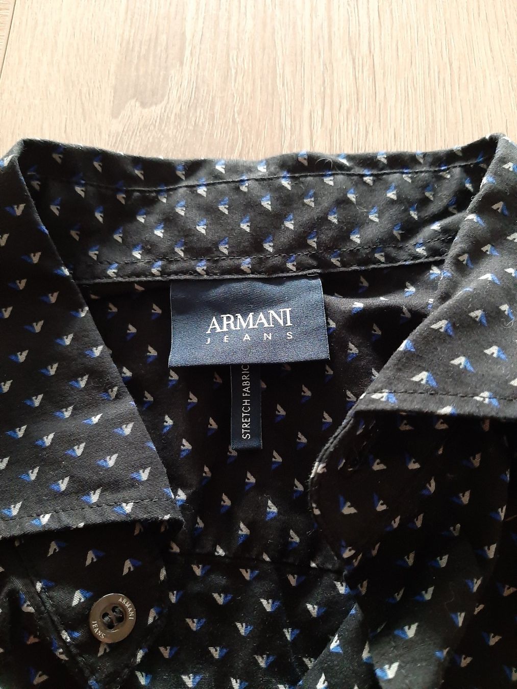 Armani Camicie: Herrenhemd Armani Gr. M – Usato da Menziken venduto da Rien1 2