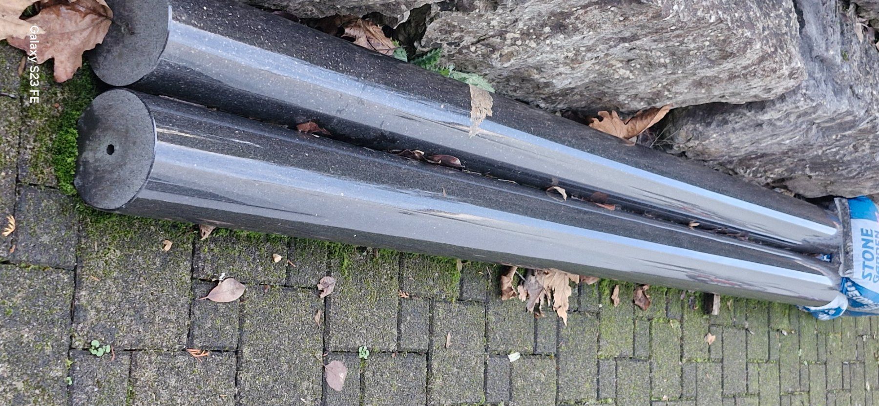 Pietre & tegole: Granitsäule Schwarz – Usato da Geroldswil venduto da jmop