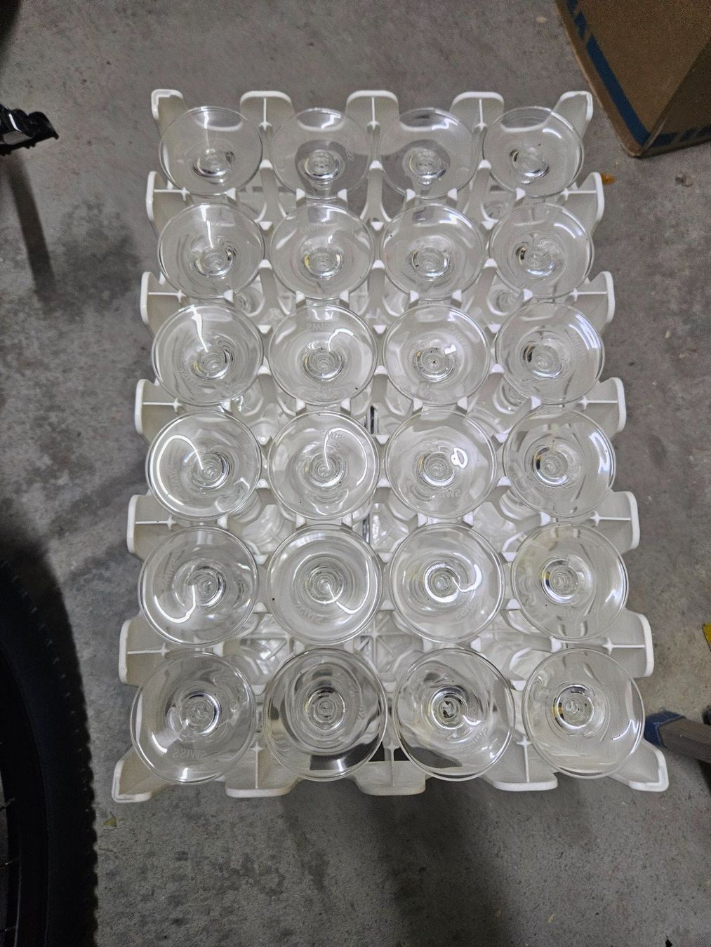 Sonstiges Zubehör: Gläser-Rack Original SWISS, ATLAS-Norm – Gebraucht aus Baldingen von Ginadasy 2
