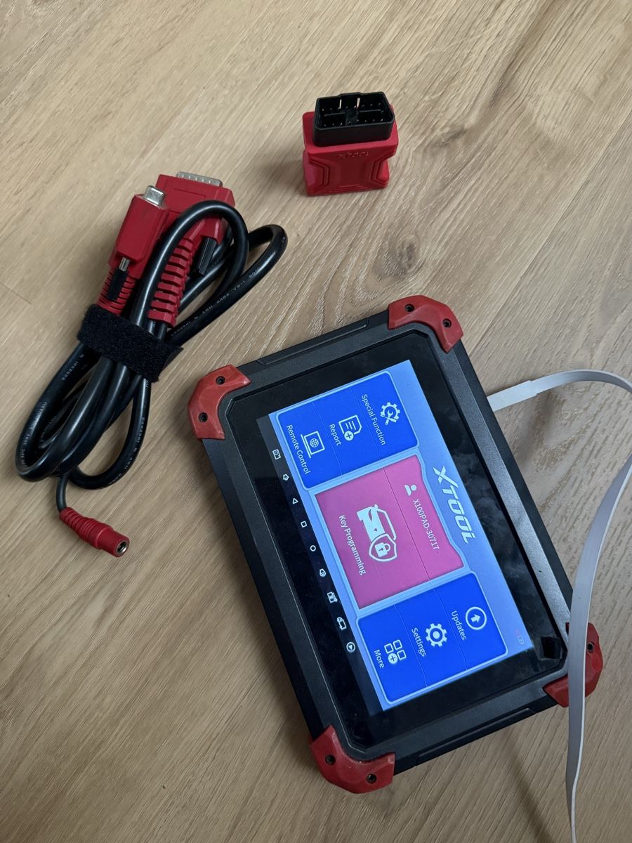 Messen: XTOOL X100 PAD OBD2 Diagnosegerät Key Programmer – Gebraucht aus Thun von PumpDeals.ch 1