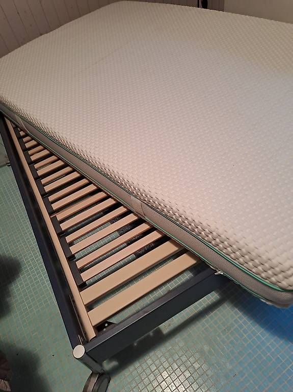 Letti: Doppelbett und Matratze – Usato da Hemmental venduto da Wuthier 1