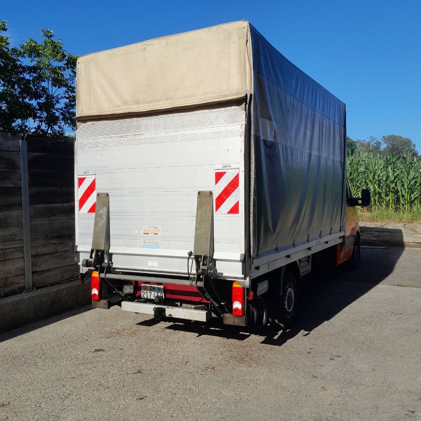 Veicoli commerciali: Mercedes Sprinter orange guter Zustand – Usato da Hombrechtikon venduto da puenti01 1