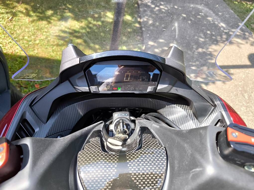 Touring: Honda Integra 750 D – Usato da zürich venduto da bukii 3